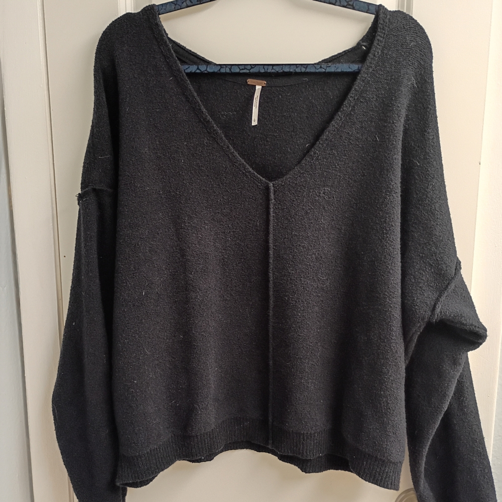 Free People Black V-Neck Sweater - Picture 2 of 6